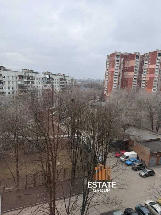 Sale of 3-room apartment. Zaporizhia highway 40.