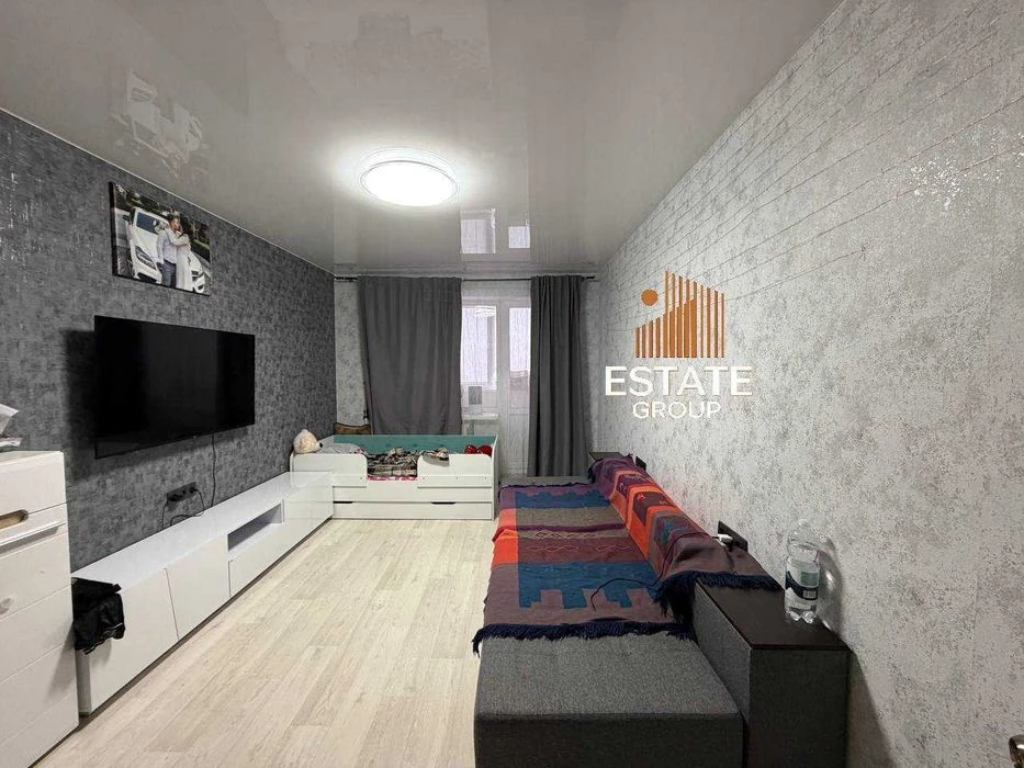 Sale of 3-room apartment. Zaporizhia highway 40.