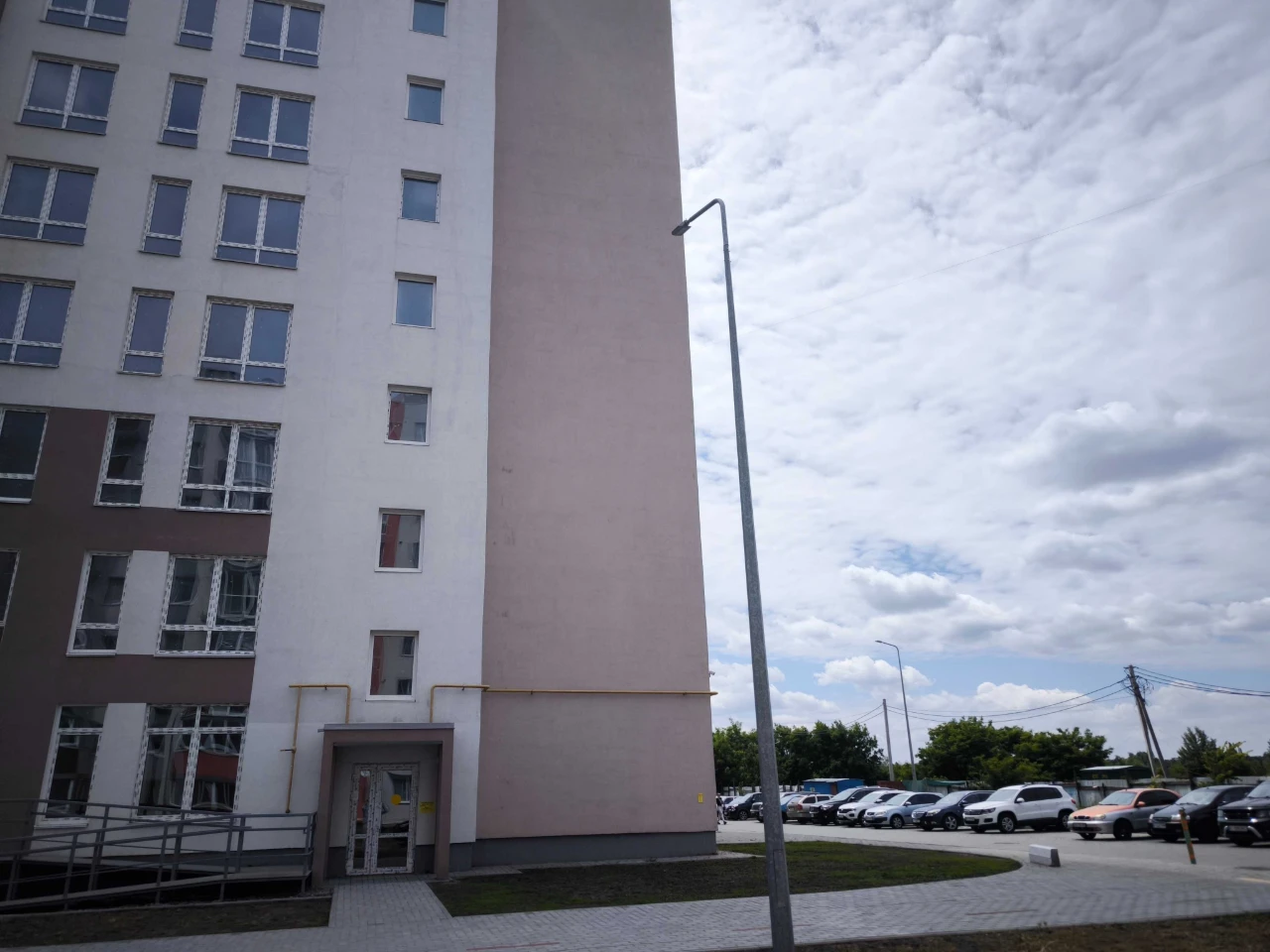 Нічого зайвого. 1К квартира з балконом. Газовий котел.