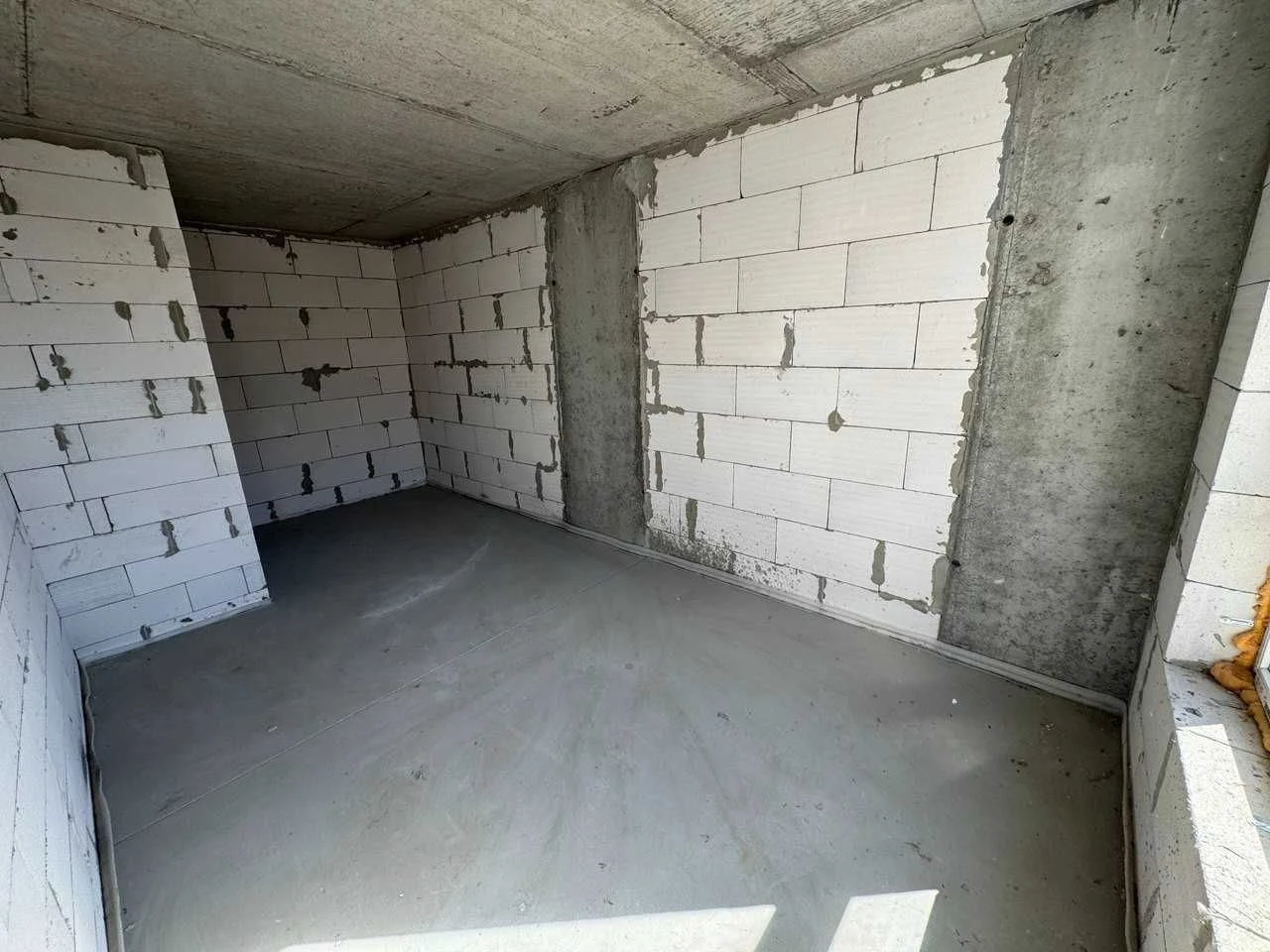 Нічого зайвого. 1К квартира з балконом. Газовий котел.