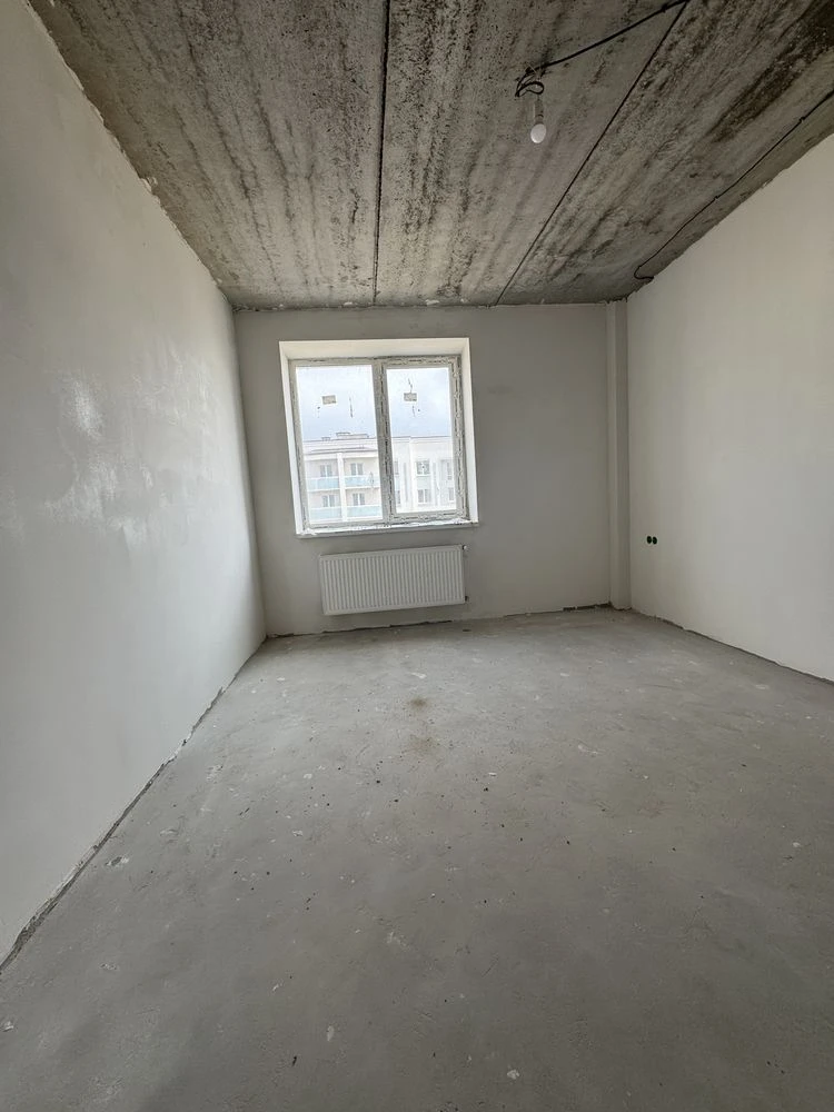 Urgent Sale of a 3-bedroom apartment, 80 m², "Solnechne Oselya" residential complex, Bucha | N