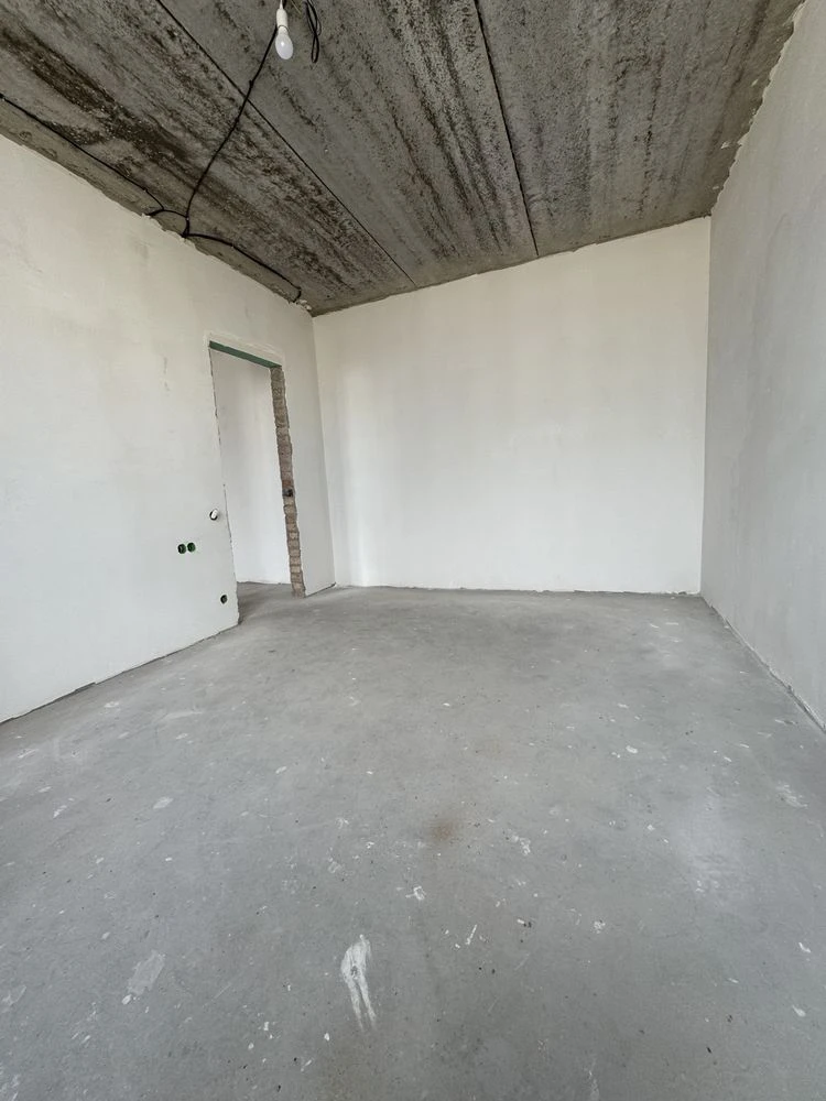 Urgent Sale of a 3-bedroom apartment, 80 m², "Solnechne Oselya" residential complex, Bucha | N