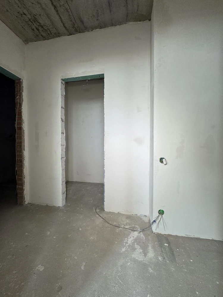 Urgent Sale of a 3-bedroom apartment, 80 m², "Solnechne Oselya" residential complex, Bucha | N