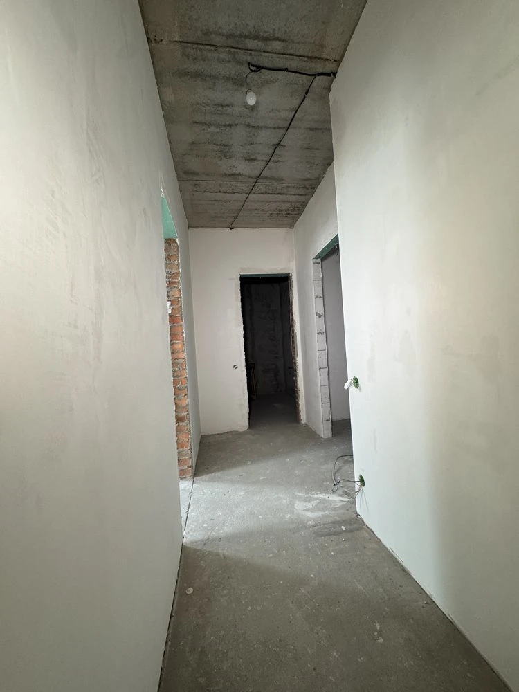 Urgent Sale of a 3-bedroom apartment, 80 m², "Solnechne Oselya" residential complex, Bucha | N