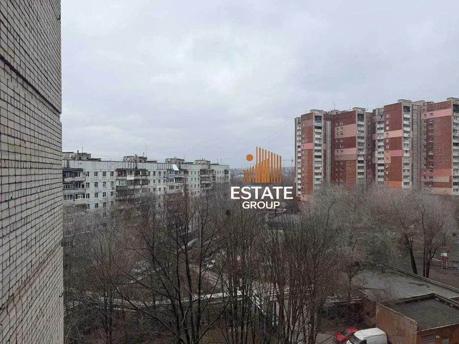 Sale of 3-room apartment. Zaporizhia highway 40.