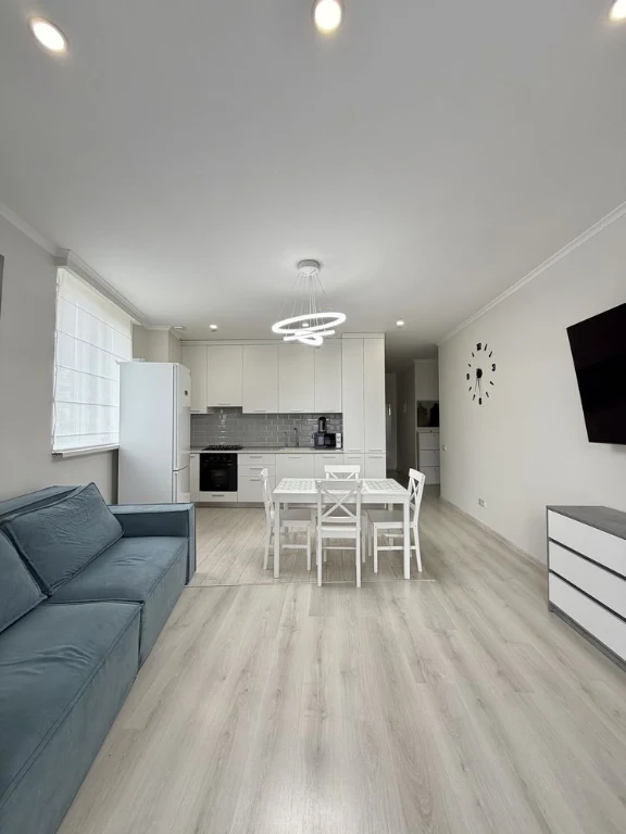 Euro 3-bedroom apartment in Business Class residential complex! Gas! Certificate, Used