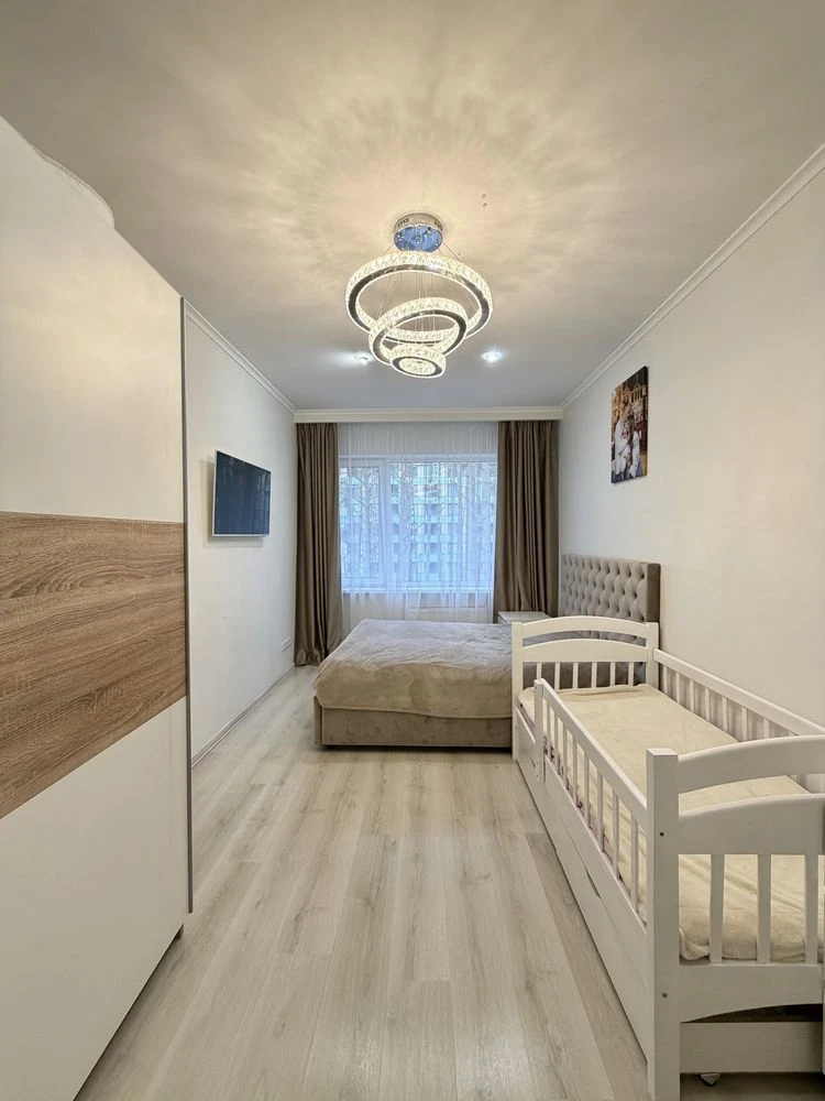 Euro 3-bedroom apartment in Business Class residential complex! Gas! Certificate, Used