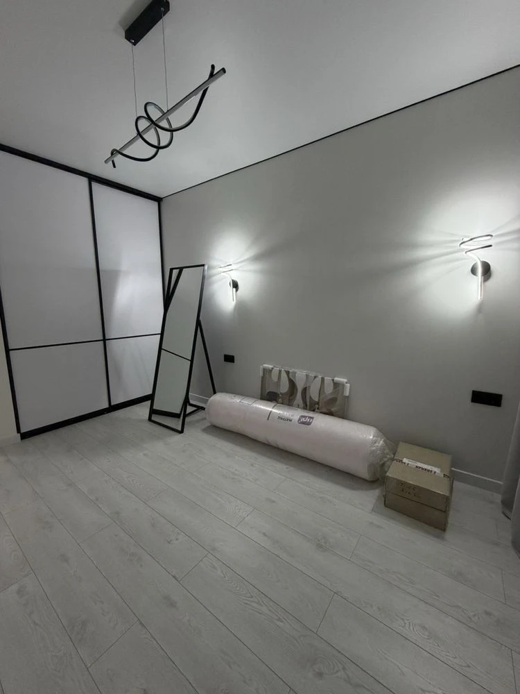 KEY IN HANDS 1 room apartment New renovation! WITHOUT COMMISSION