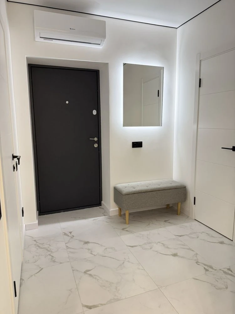 KEY IN HANDS 1 room apartment New renovation! WITHOUT COMMISSION