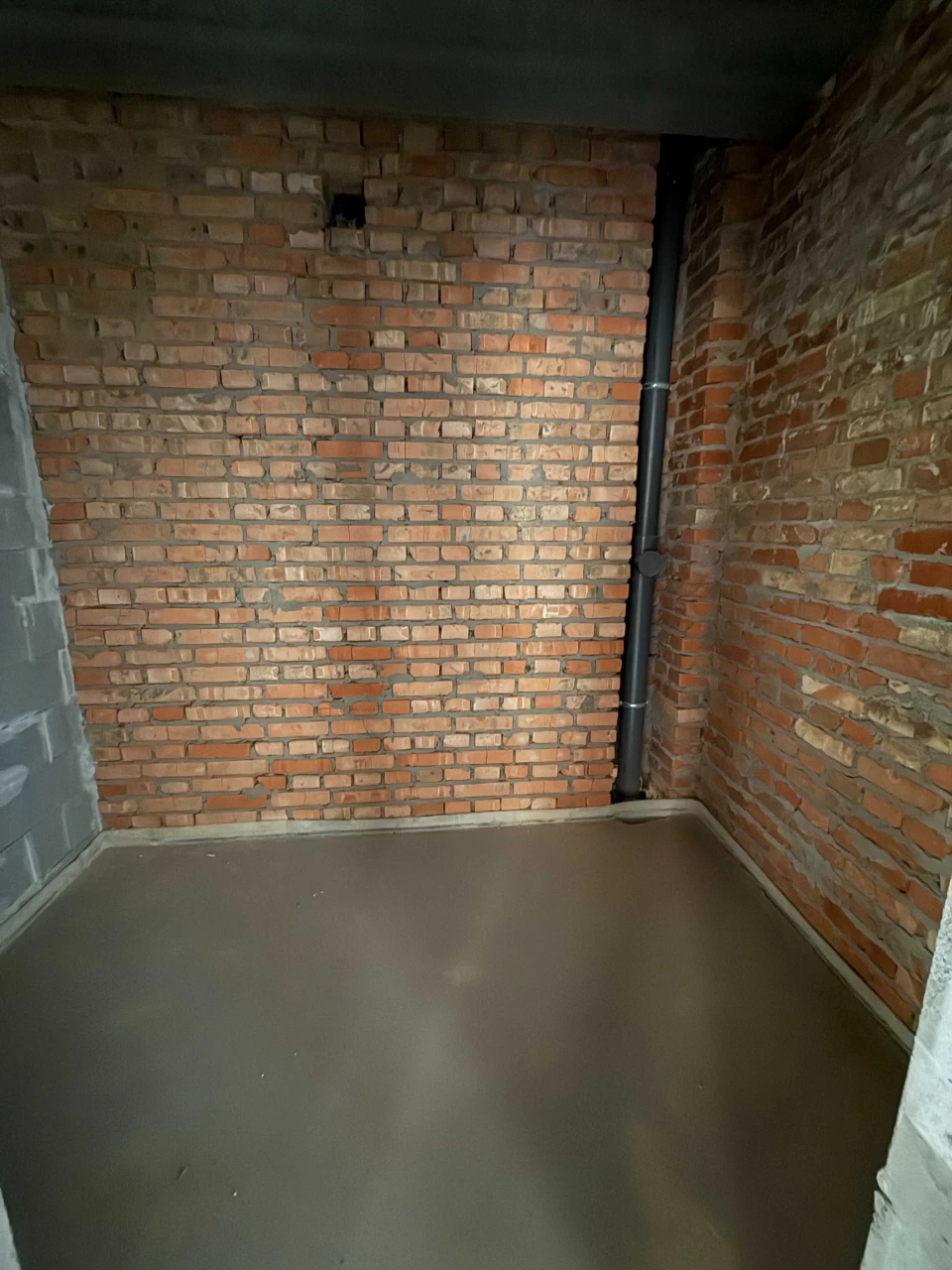 READY HOUSE! Fully functional 1-room apartment for renovation. Gas heating!