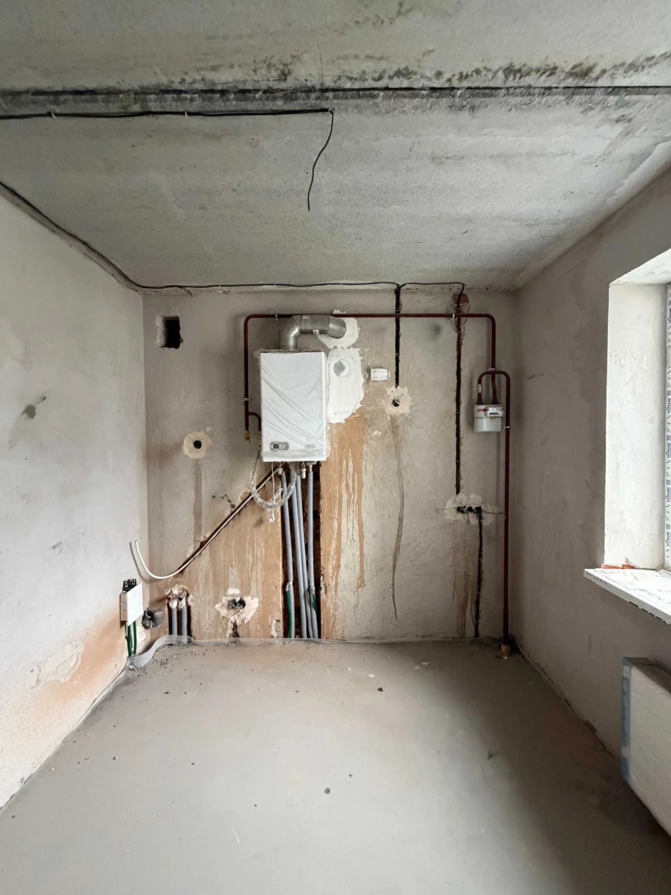 1-bedroom apartment - 35 sq m, in need of renovation. Gas heating. State program.