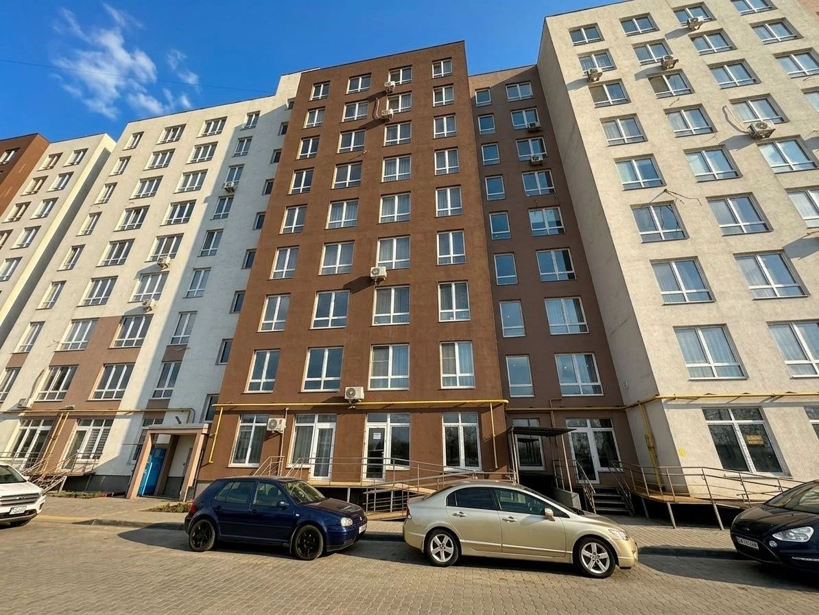 One-bedroom apartment for sale in Bucha with new renovation No commission