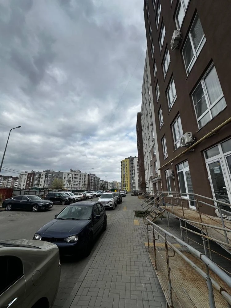 продам 1к квартиру 39.3 м2  з новим ремонтом у Бучі