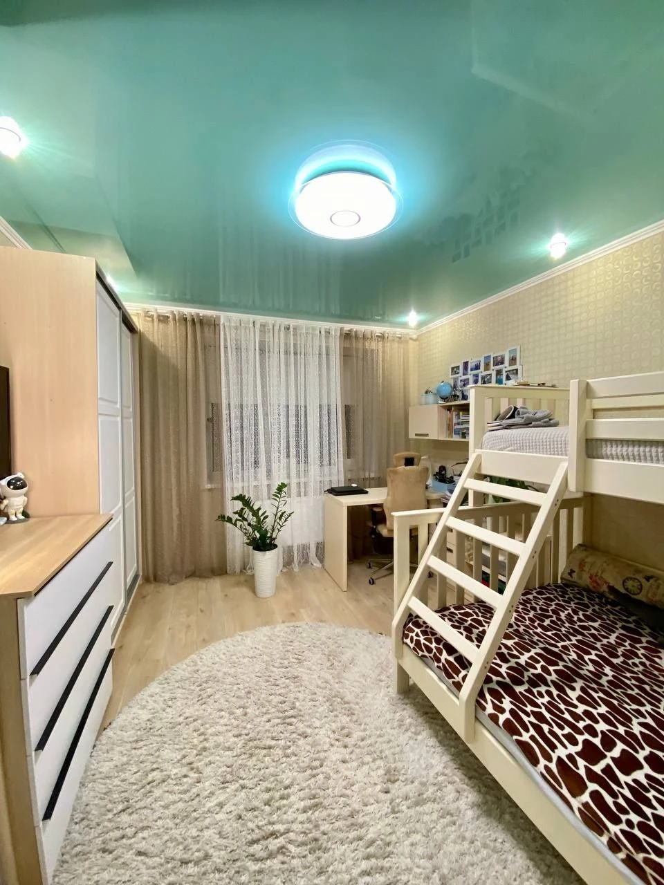Продається двокімнатна квартира центр міста Буча. БЕЗ КОМІСІ