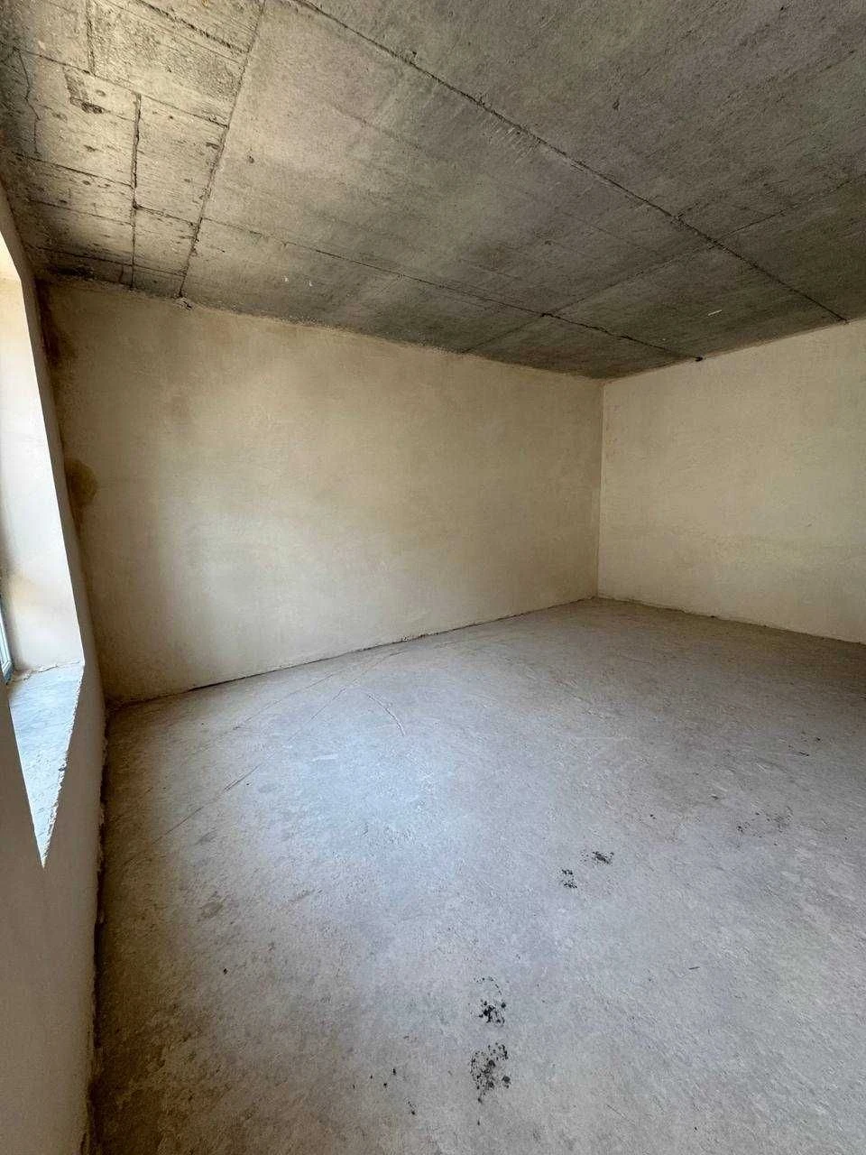 Urgent sale. 1-bedroom apartment for renovation. 39 sq m. No commission for