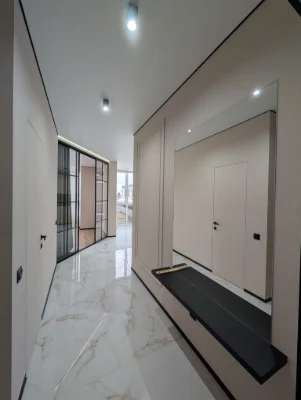 Apartment with renovation, never lived in