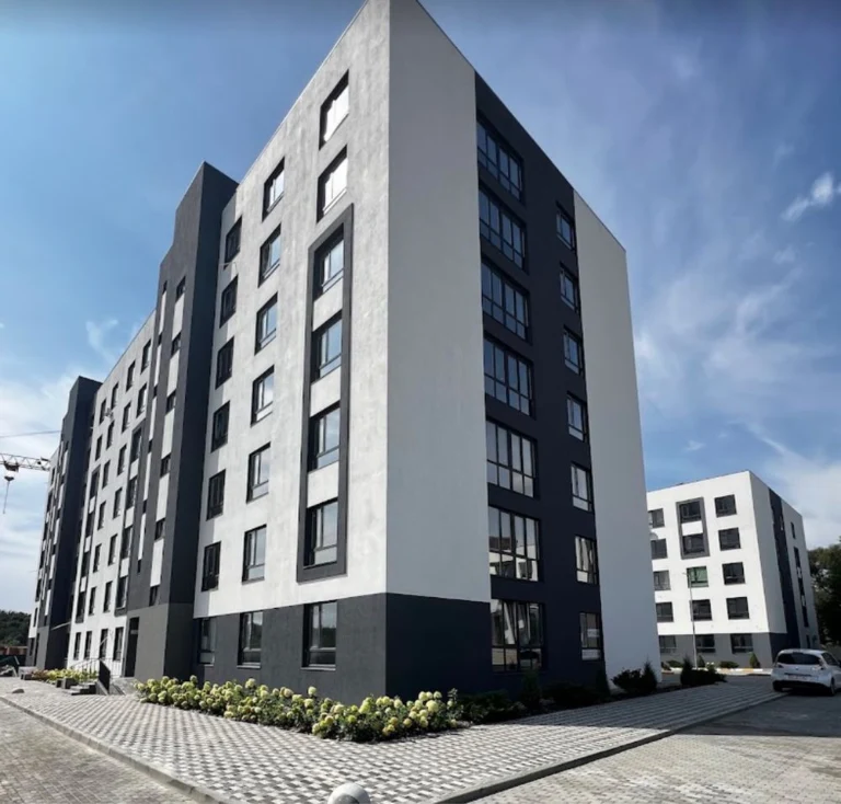 Studio apartment ready with documents, cash payment, elevator