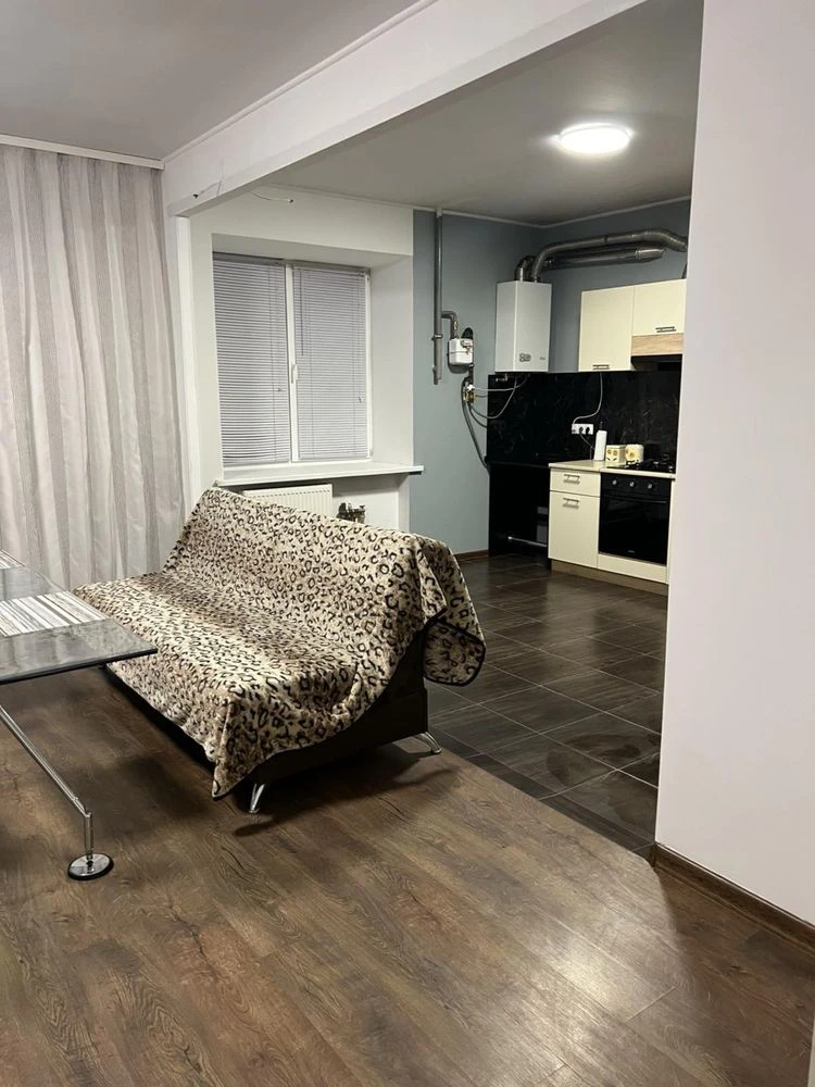 Apartment for sale, renovated, Bucha, Postanova, certificate