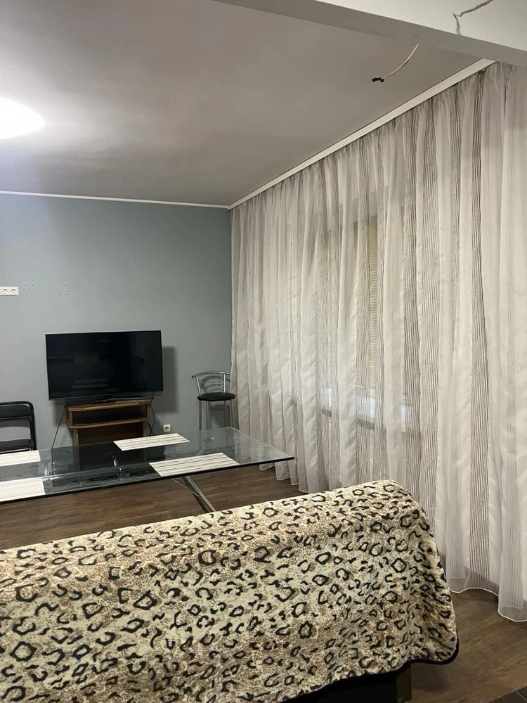 Apartment for sale, renovated, Bucha, Postanova, certificate