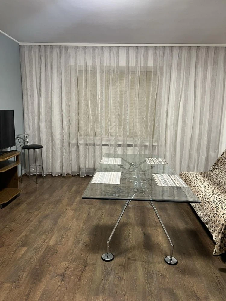 Apartment for sale, renovated, Bucha, Postanova, certificate