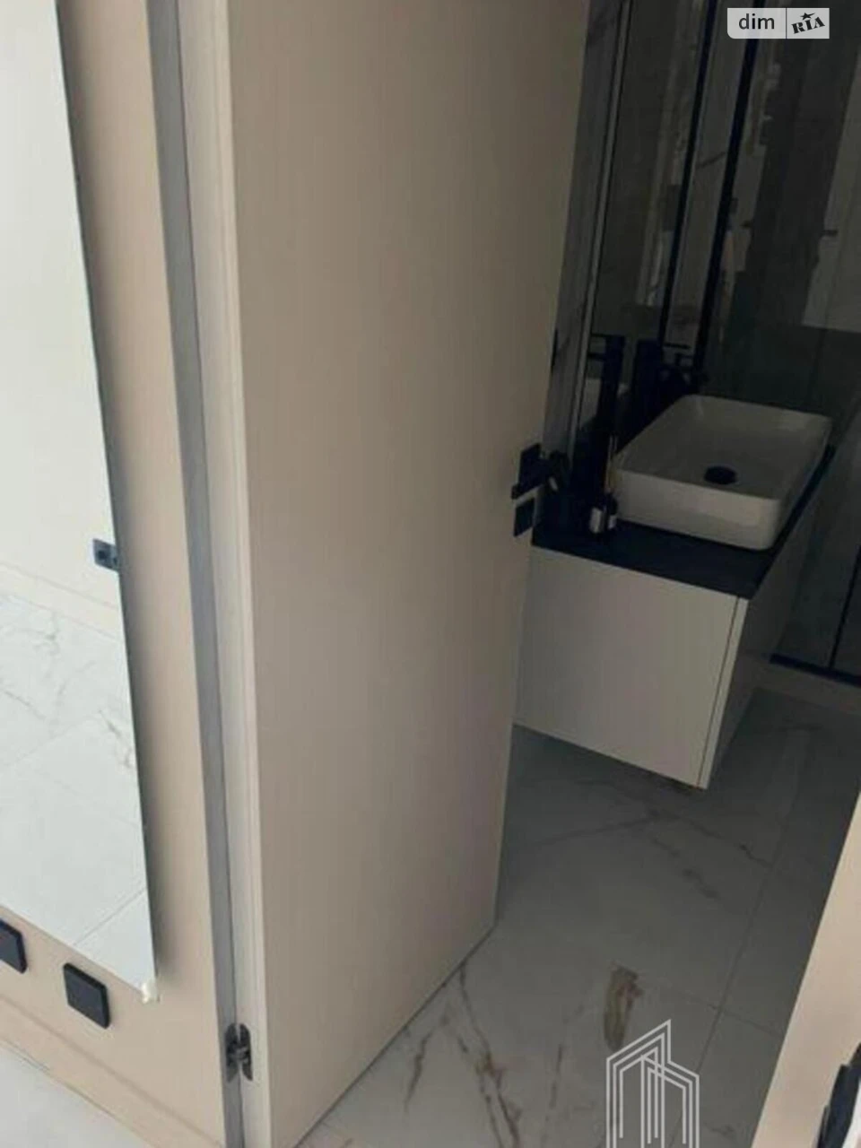 Продаж Квартира Харківський Масив