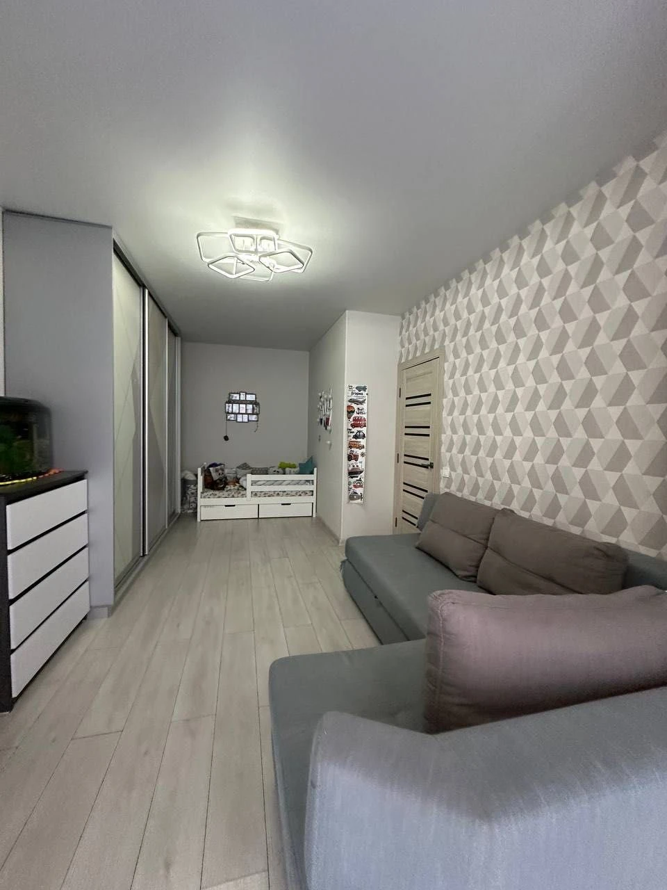 Euro 2-room apartment renovated with gas! 2% state subsidy