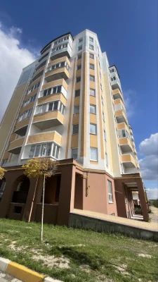 Продається простора 3-к квартира біля школи і садочку з газо