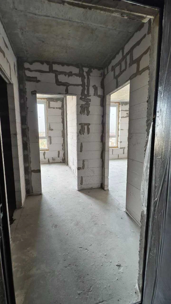 1 bedroom apartment in a completed building. CERTIFICATE/RESOLUTION