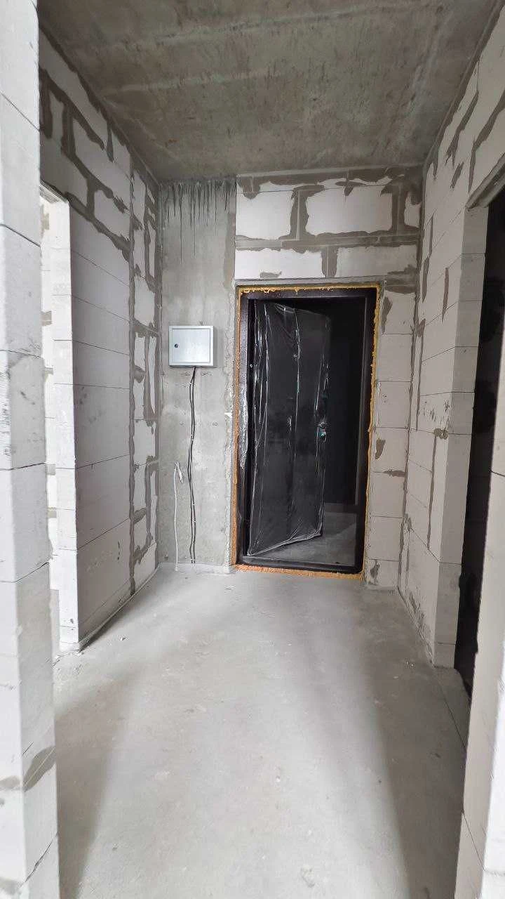 1 bedroom apartment in a completed building. CERTIFICATE/RESOLUTION