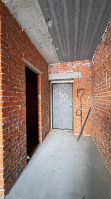 One-bedroom apartment near Buchansky Park! Ready to start renovation