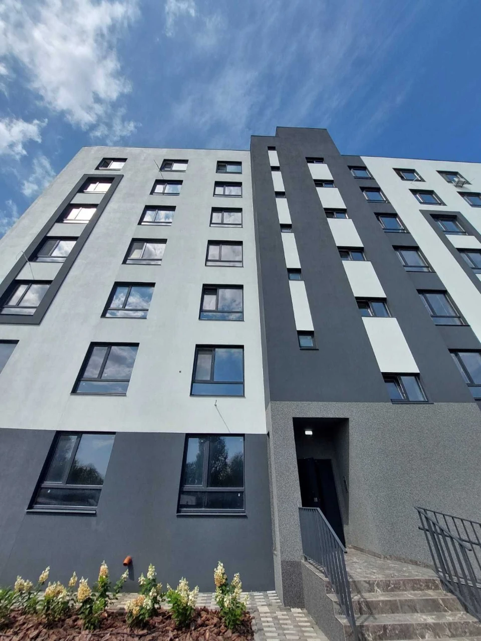 Own apartment with gas!
