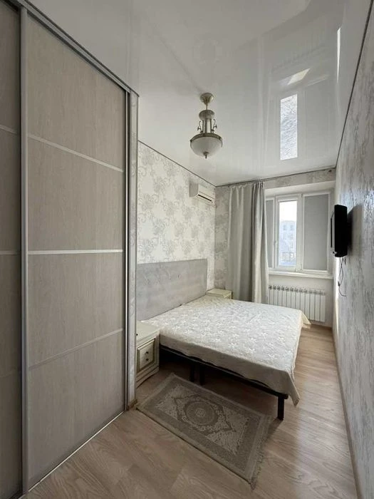 2к.квартира, Поділ , 75м2, зручний 2 поверх, укомплектована