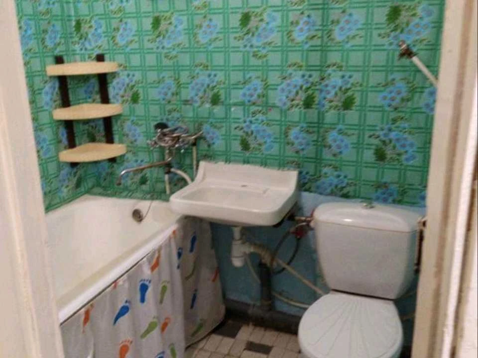 Apartment. Kharkiv, Dziuby Avenue.