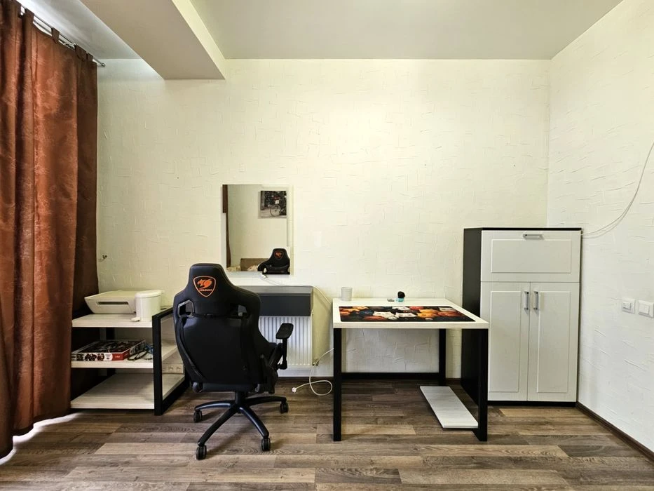 For sale 3-room apartment with renovation in the clubhouse, N st.