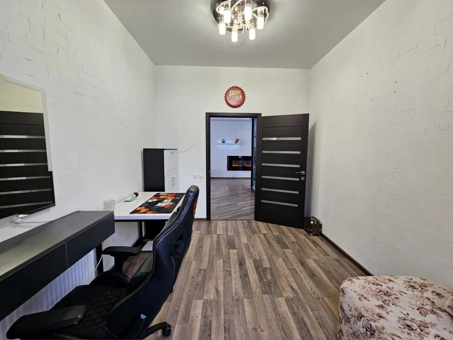 For sale 3-room apartment with renovation in the clubhouse, N st.