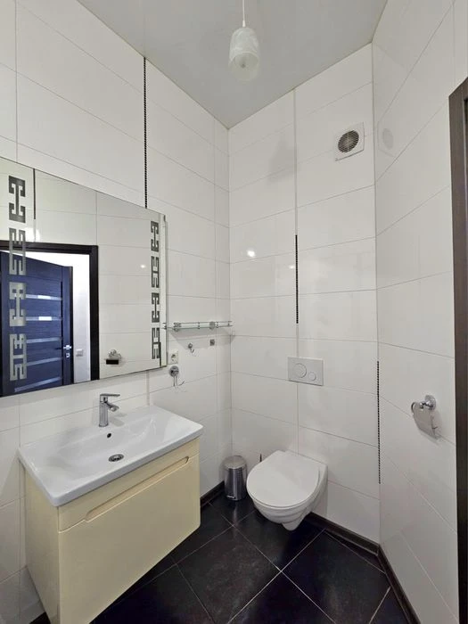 For sale 3-room apartment with renovation in the clubhouse, N st.