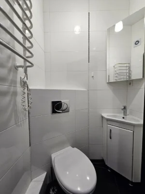 For sale 3-room apartment with renovation in the clubhouse, N st.