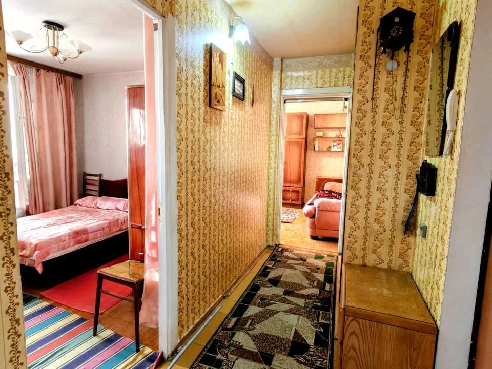 Apartment. Kyiv, Holosiivska St.