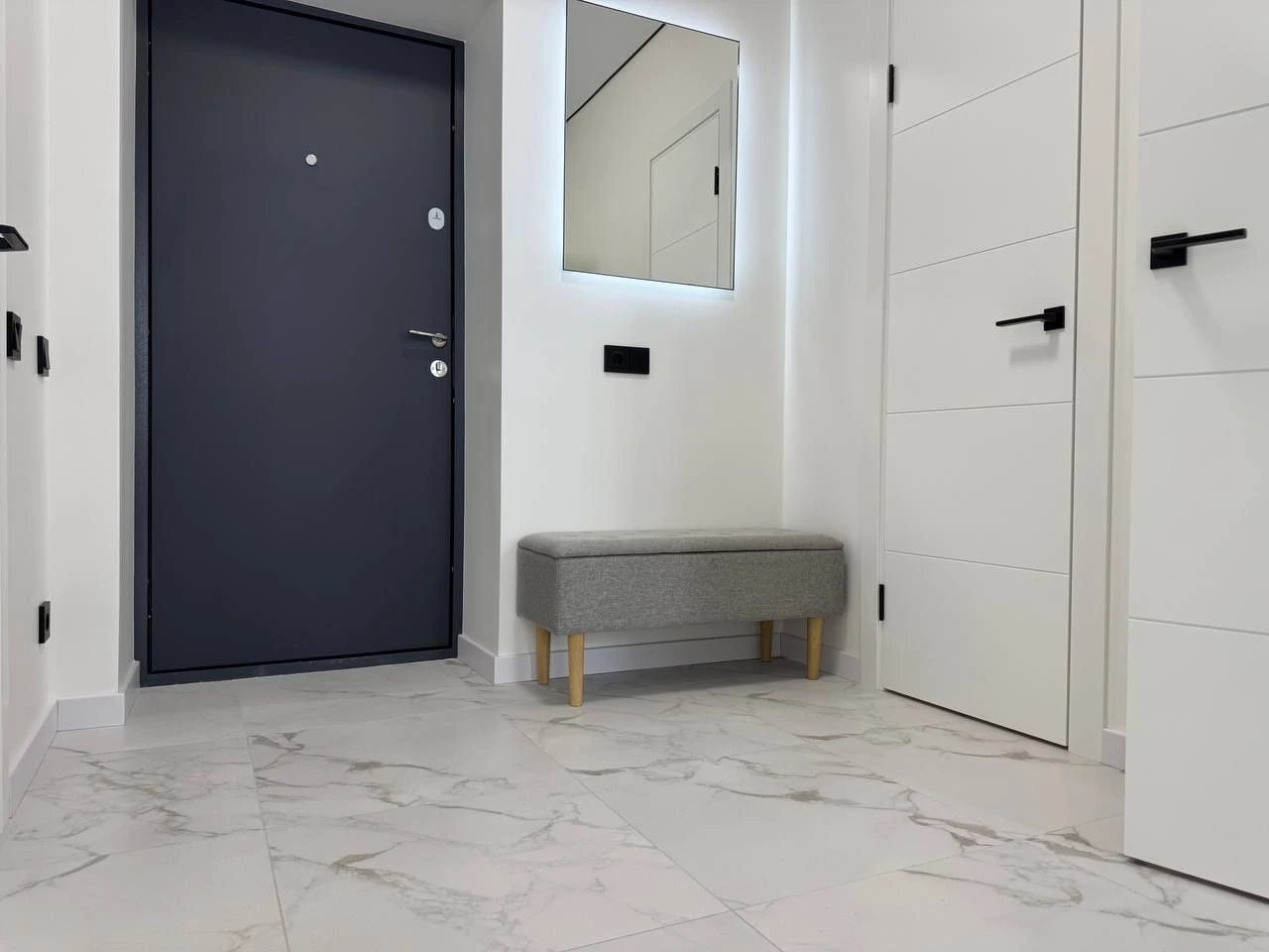 Apartment with designer renovation - fully ready