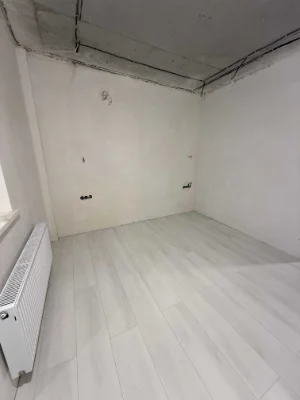 2 rooms with 90% renovation. Great offer