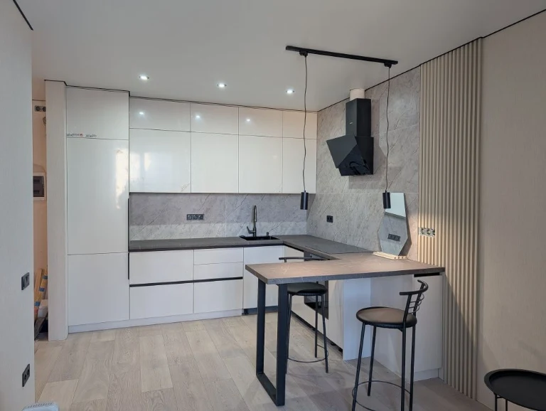 For Sale: 2-bedroom apartment, 65 sq m, Grand Burze Residence, Avenue Plaza