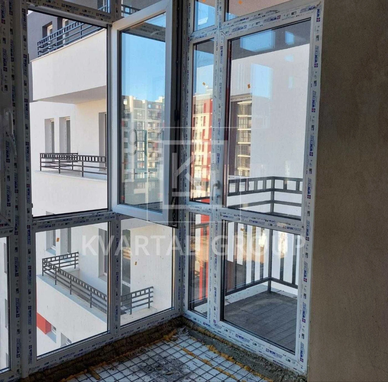 Two-sided 2-room apartment with balcony in a TOP location in Bucha! Sale
