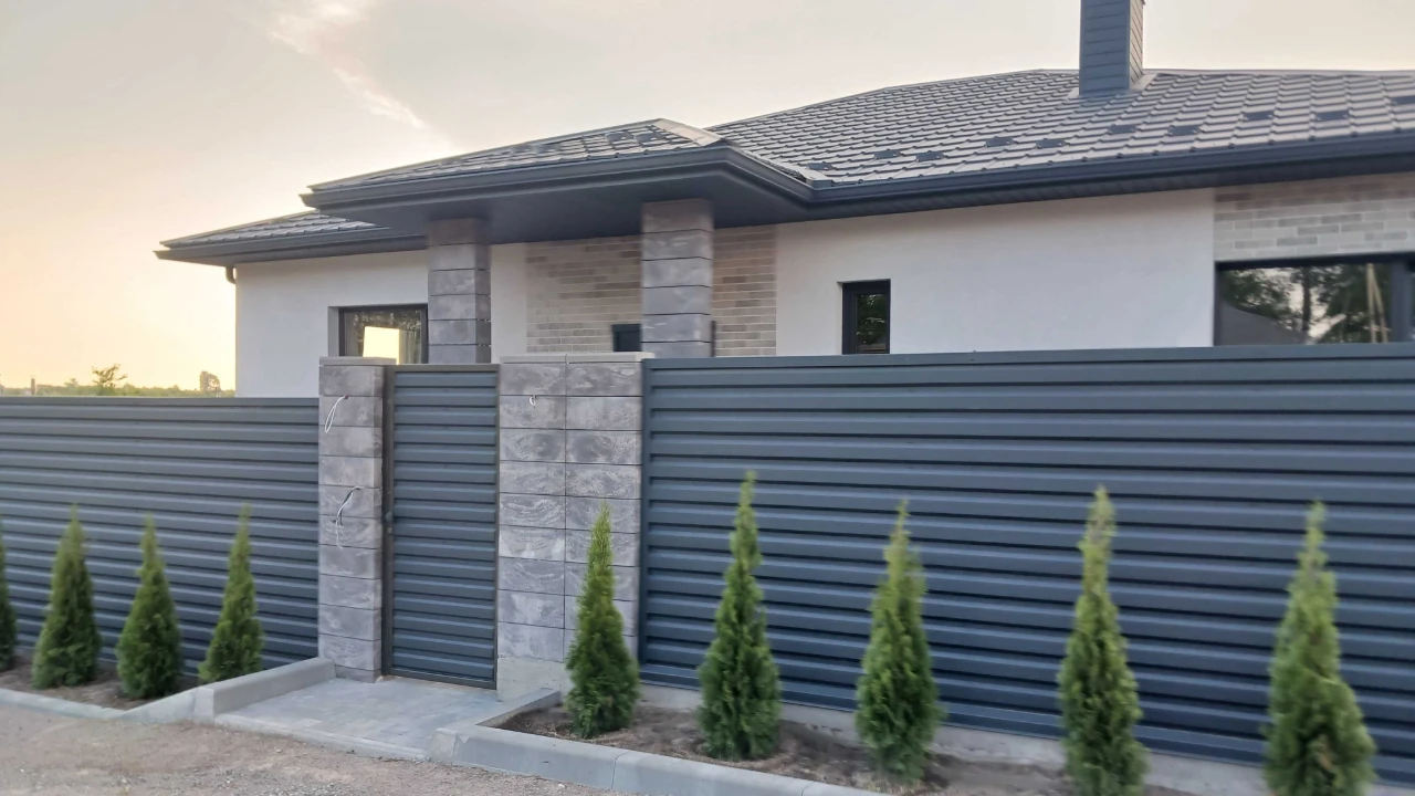 Modern functional one-story house in Leshy Buch