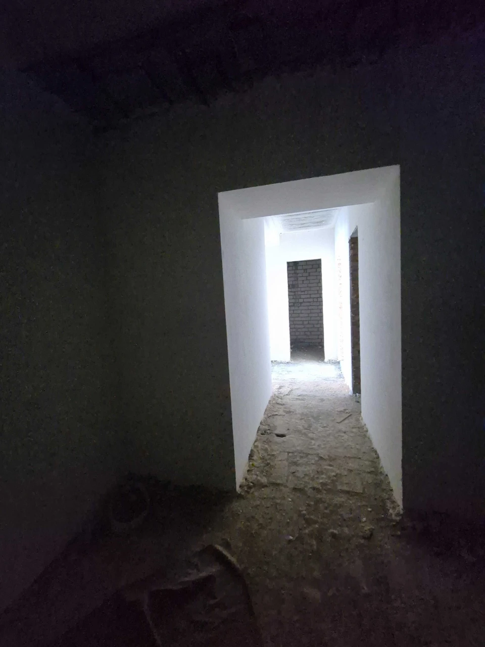 Apartment with balcony in Buchi! Brick House! Gas Heating