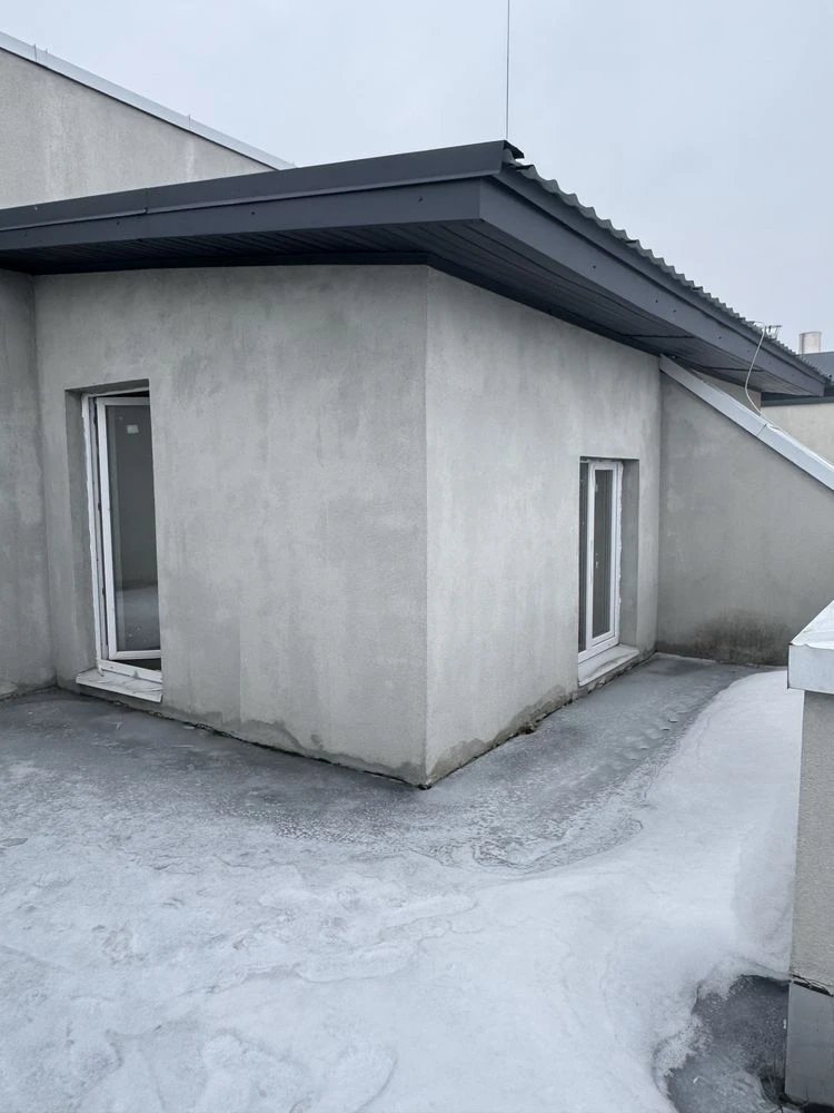One-bedroom apartment with terrace near school