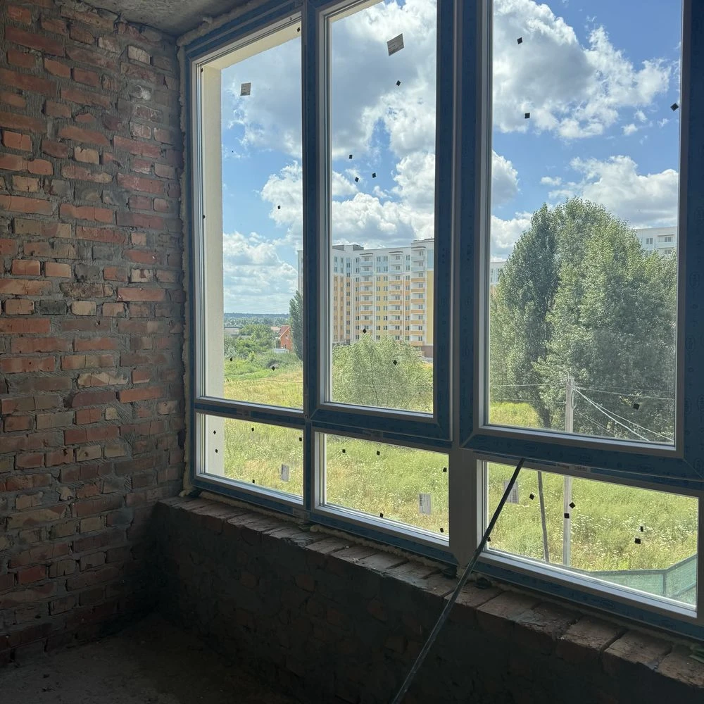 One-bedroom apartment near Park and School