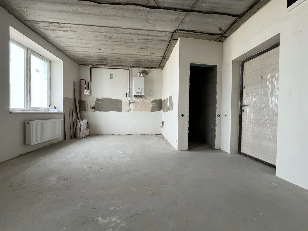 Spacious 2-3 room apartment with a studio kitchen of 27 sq m! Fully equipped!