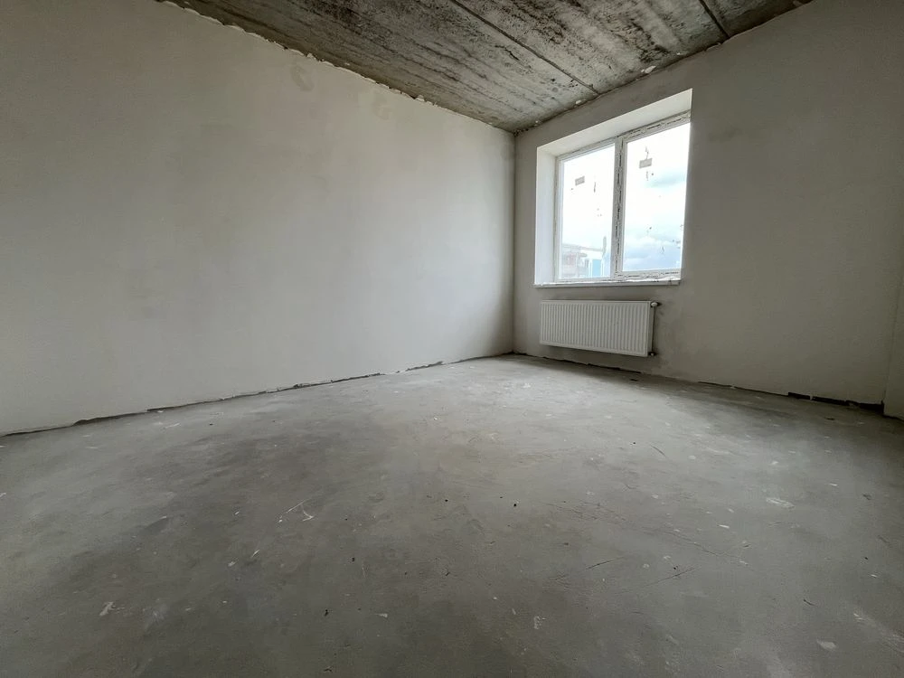 Spacious 2-3 room apartment with a studio kitchen of 27 sq m! Fully equipped!