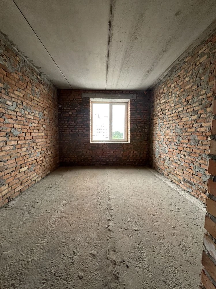 2-room apartment for sale, without renovation! Initial payment 31000$