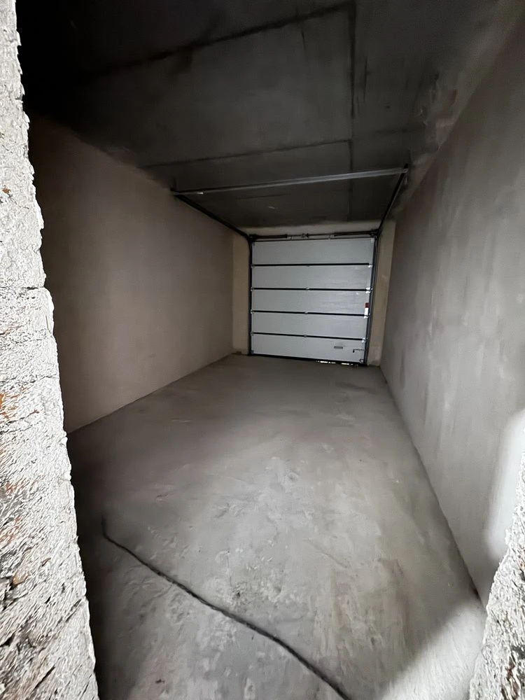 No commission! Apartment with a garage and a cellar